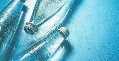 Você pode congelar garrafas de água