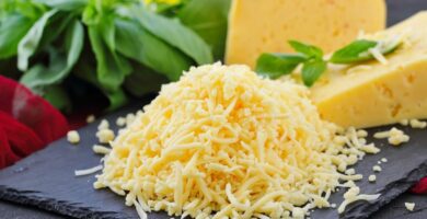 Você pode congelar queijo ralado